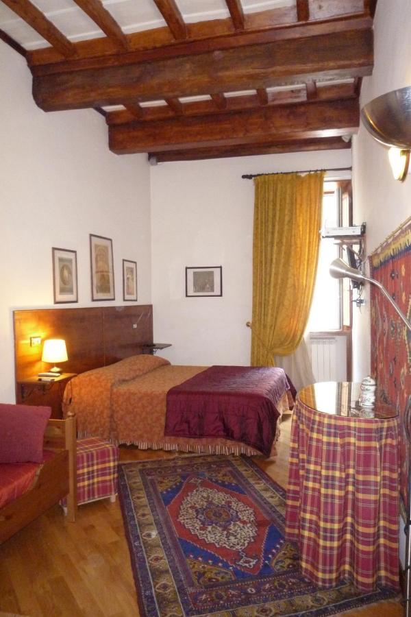 Residenza Mucha Apartment Rom